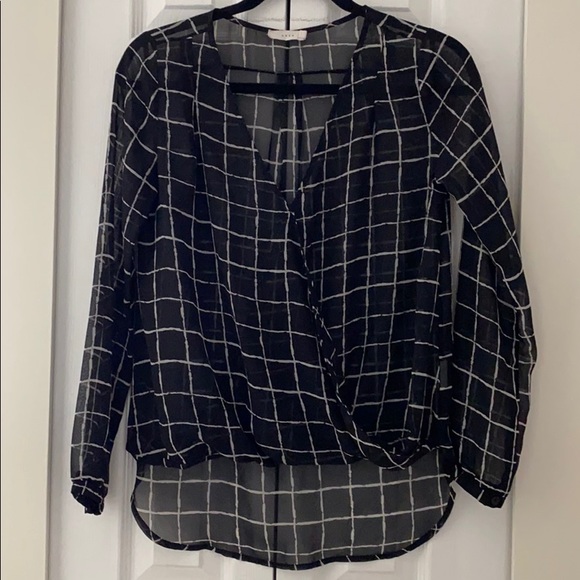 Lush surplice blouse - Picture 1 of 1